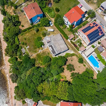 Gora Villa